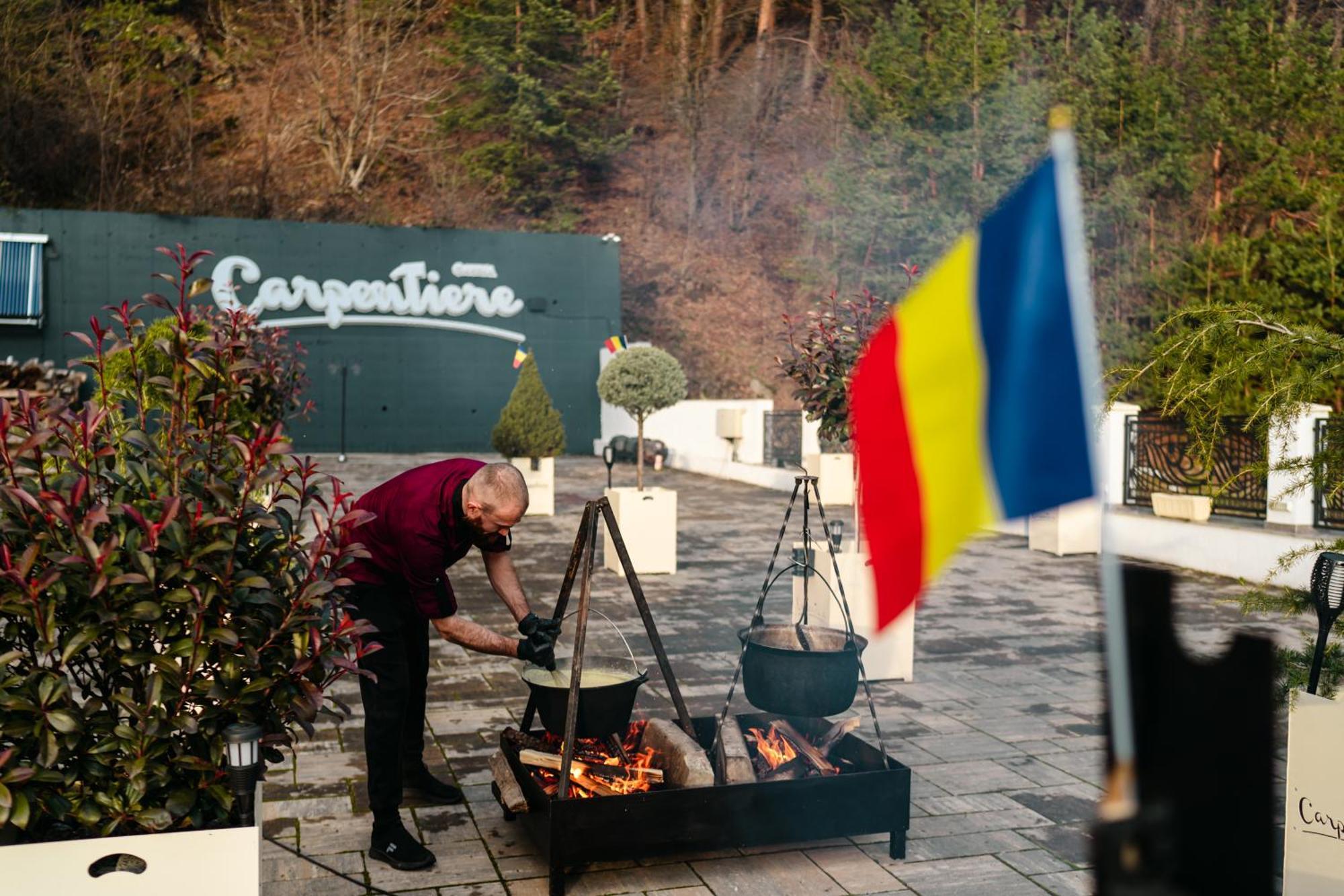 Carpentiere Arena Ξενοδοχείο Răşinari Εξωτερικό φωτογραφία